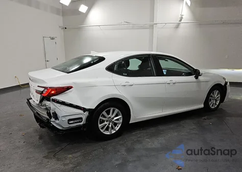 2025 Toyota Camry Xse z USA, uszkodzony, nr VIN 4T1DAACK0SU037848